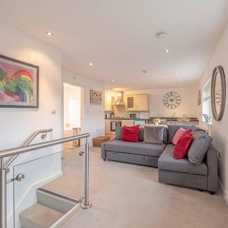 Windsor Wexham One Bedroom Home Sleeps Four Slough Exterior photo